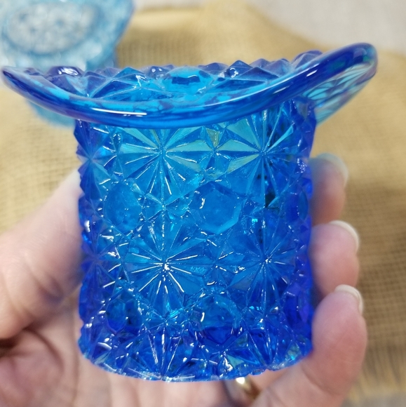 Vintage daisy and button glass hat/ Fenton like - Picture 9 of 10